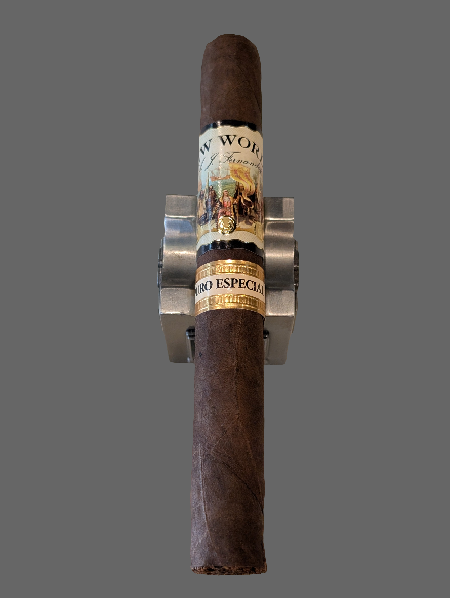 AJ Fernandez New World Puro Especial Short Churchill
