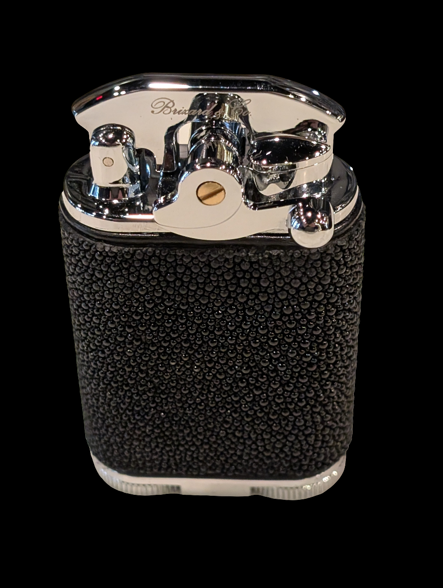 Genuine Stingray Gatsby Table Lighter