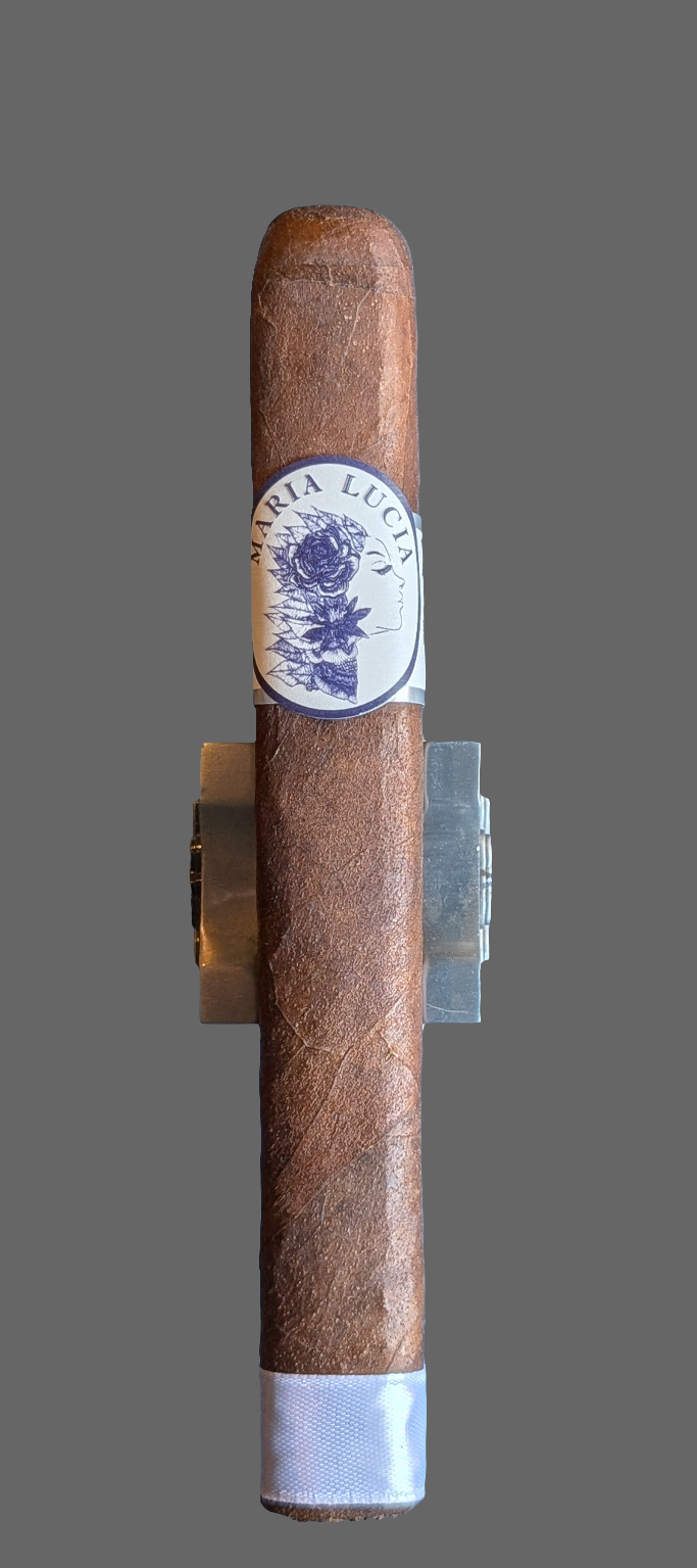 Luciano Maria Lucia Toro De Lux Box-Pressed