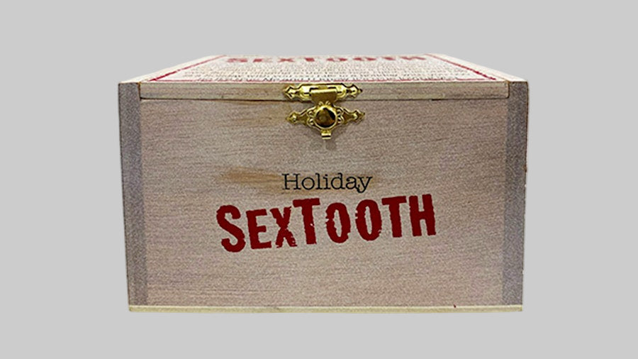 Sextooth Holiday Bx