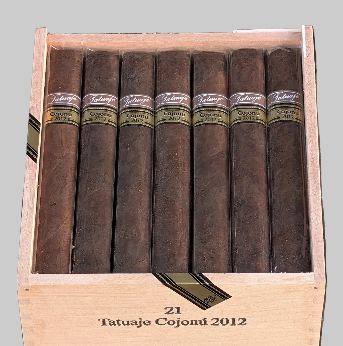 Tatuaje Cojonu 2012 Habano Bx