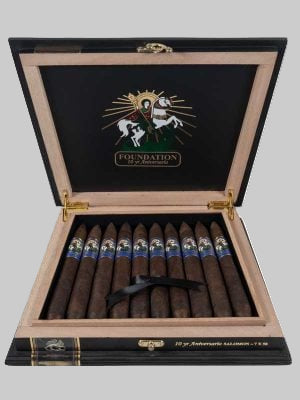 Foundation 10yr Anniversario Bx