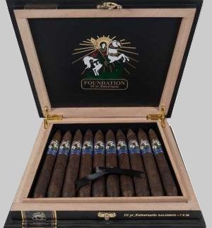 Foundation 10yr Anniversario Bx