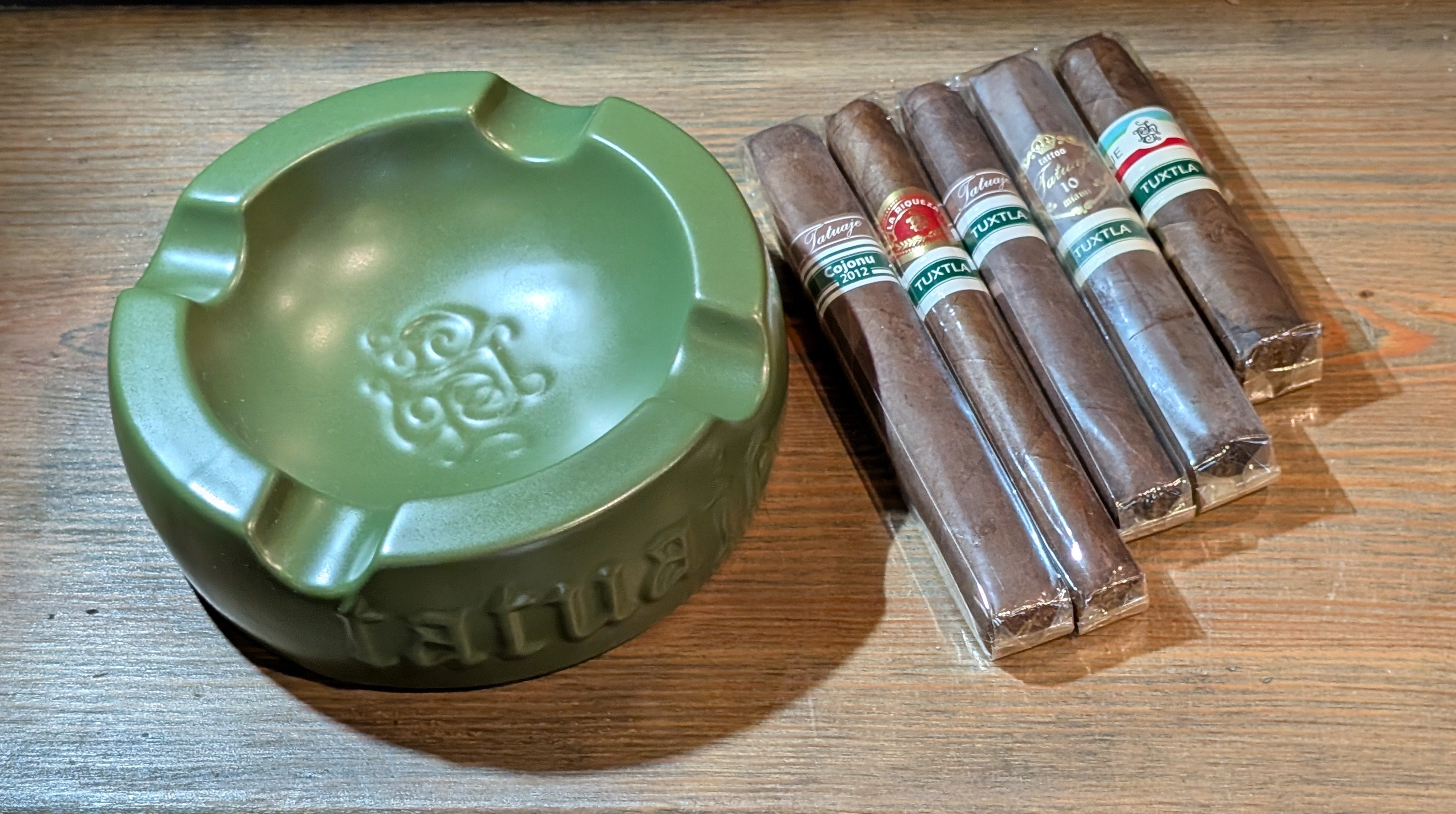 Mini Green Dot Asahtray and Sampler
