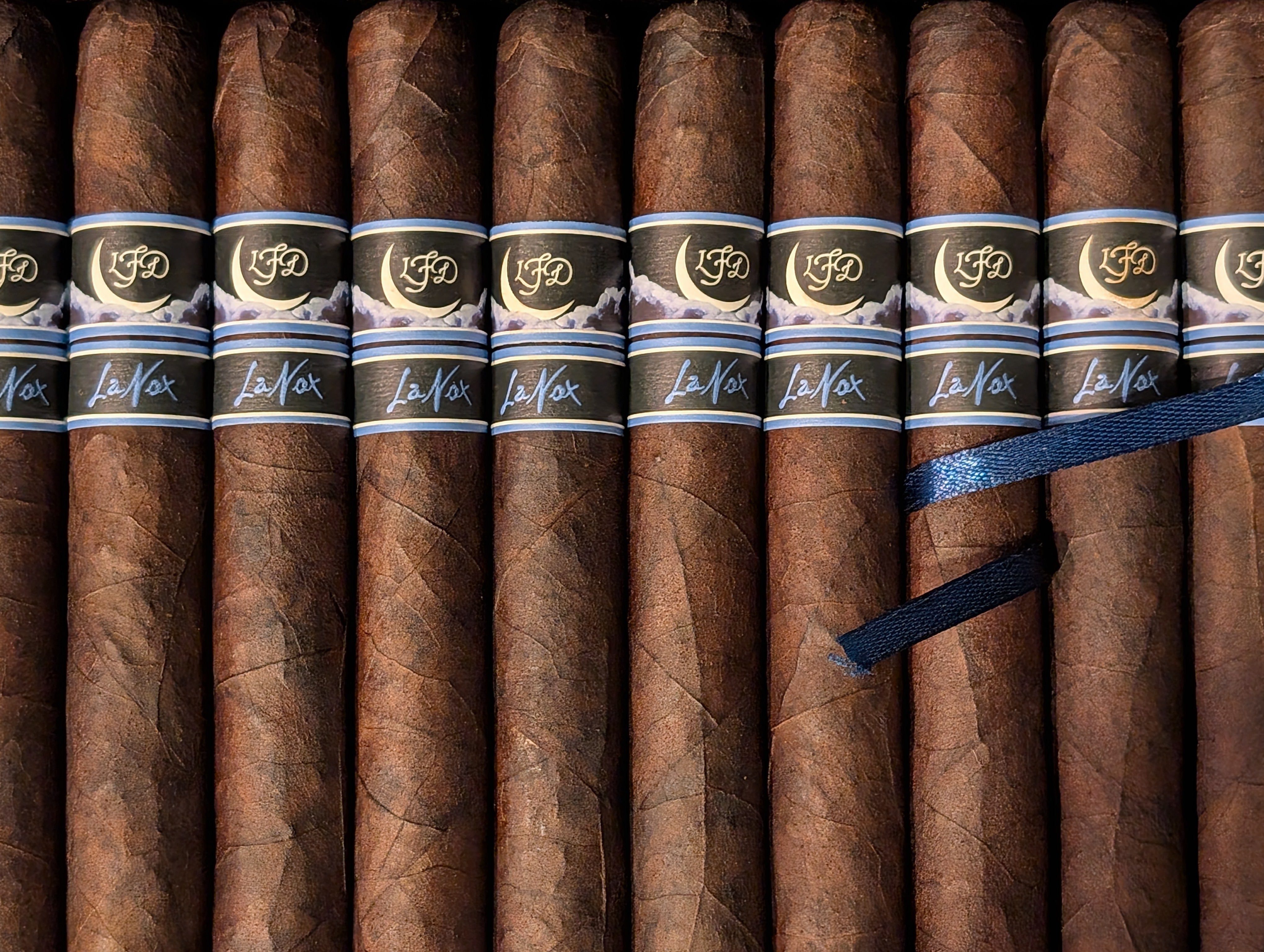 La Flor Dominicana La Nox