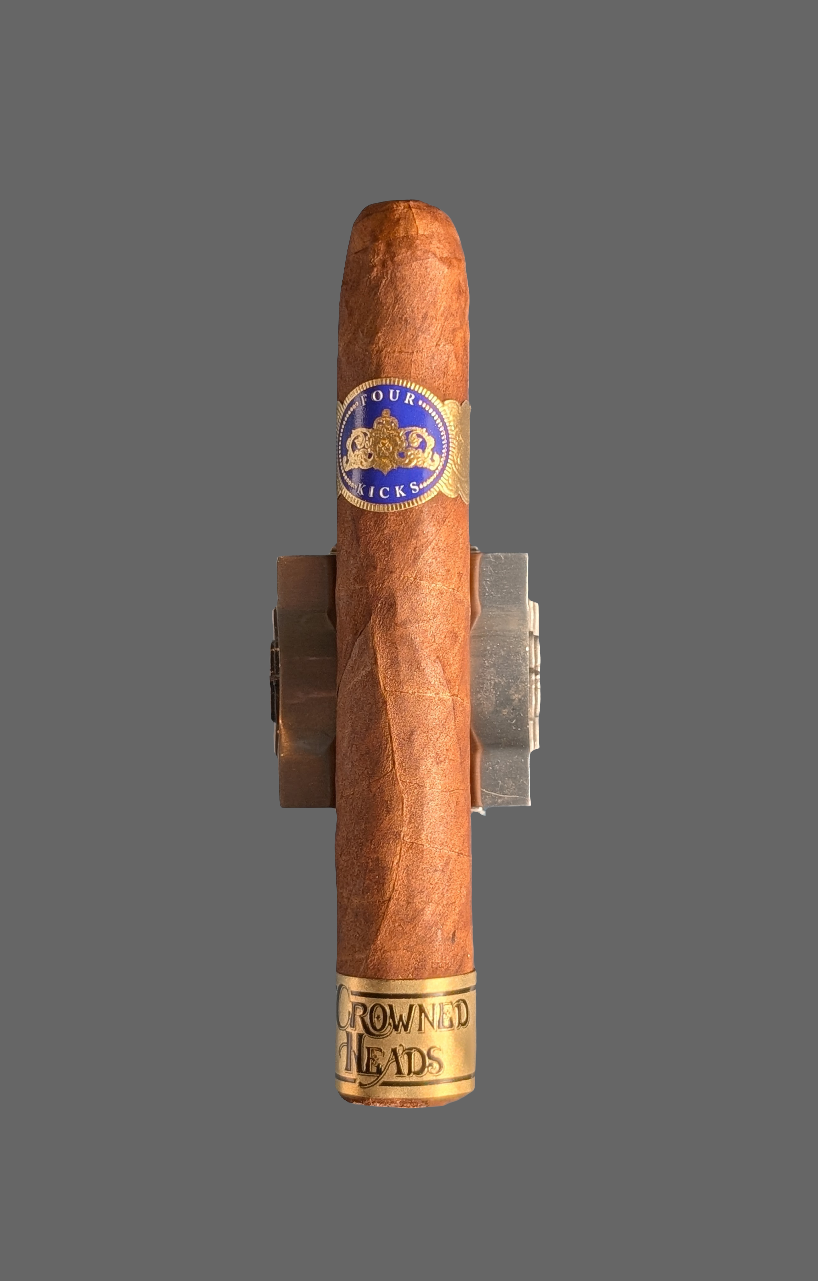 Crowned Heads Four Kicks Capa Especial Robusto