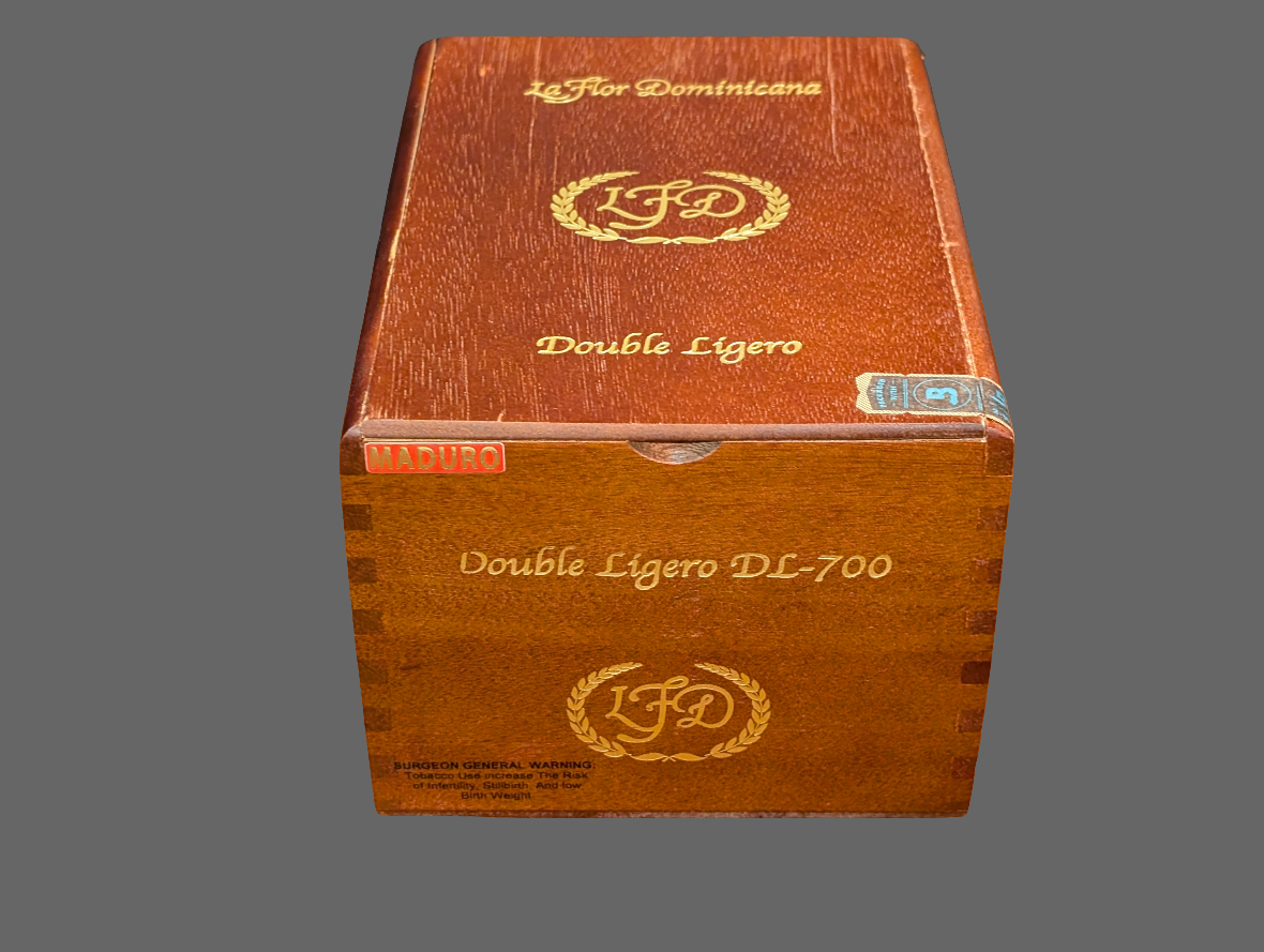 La Flor Dominicana DL 700 Maduro Bx