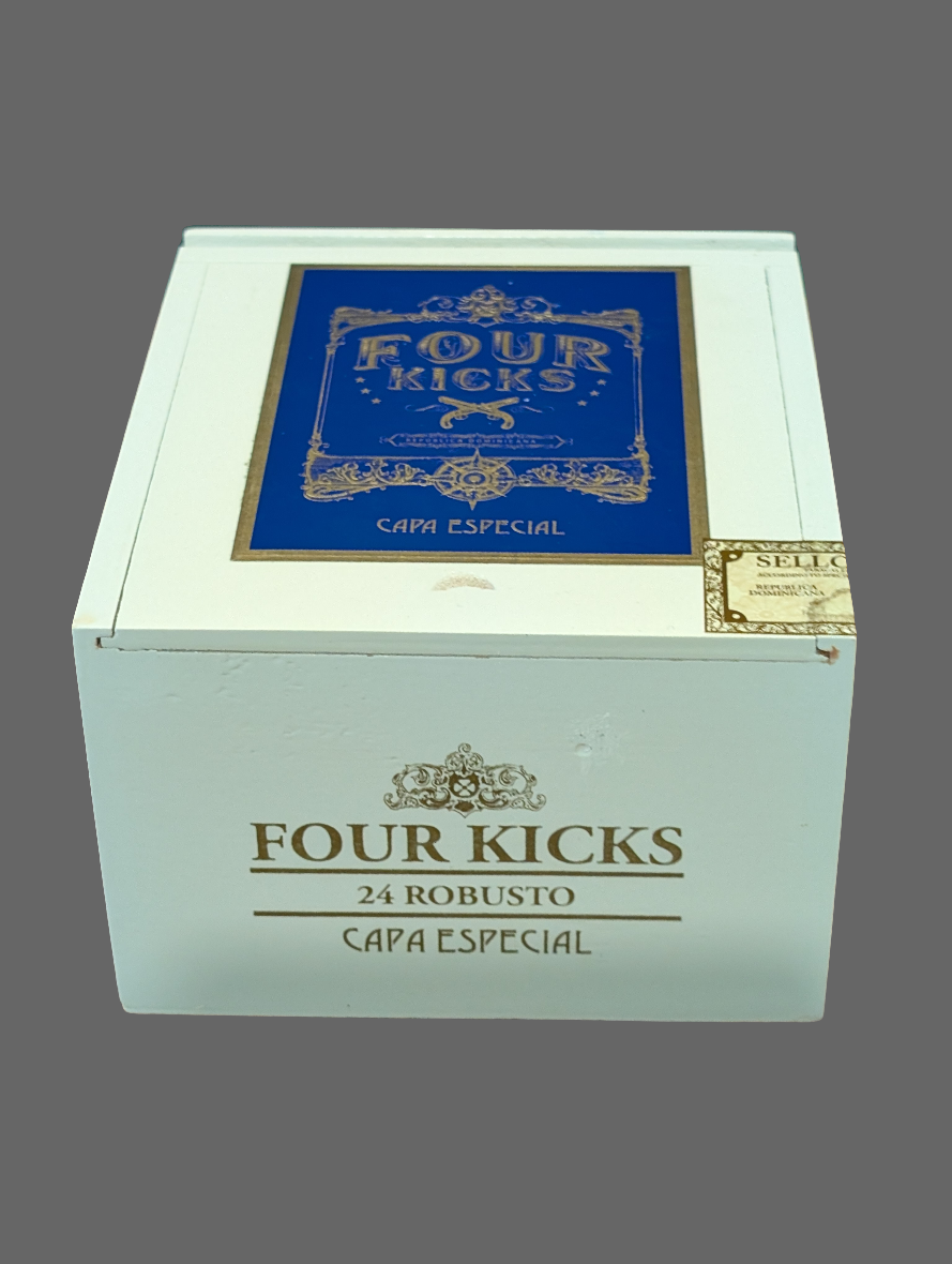 Crowned Heads Four Kicks Capa Especial Robusto Bx