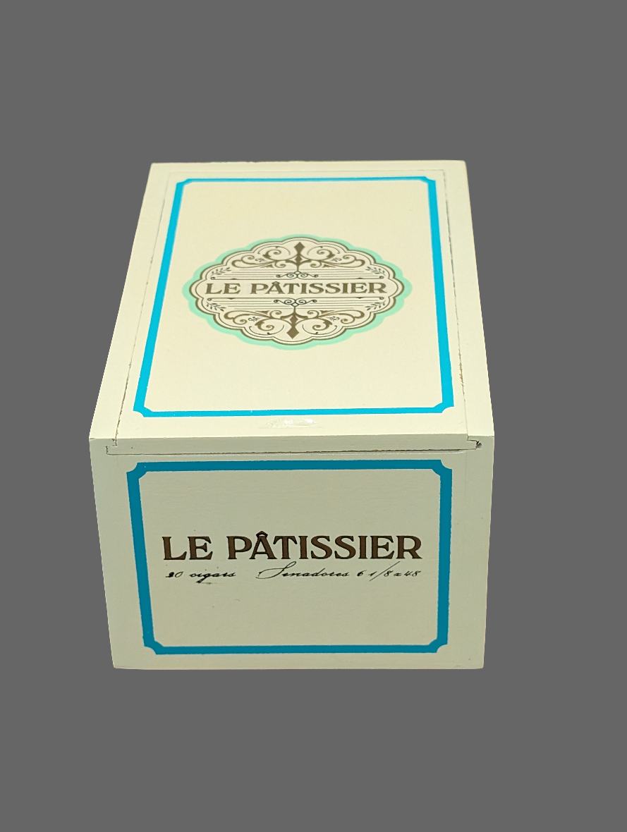 Crowned Heads Le Patissier Senadores Box