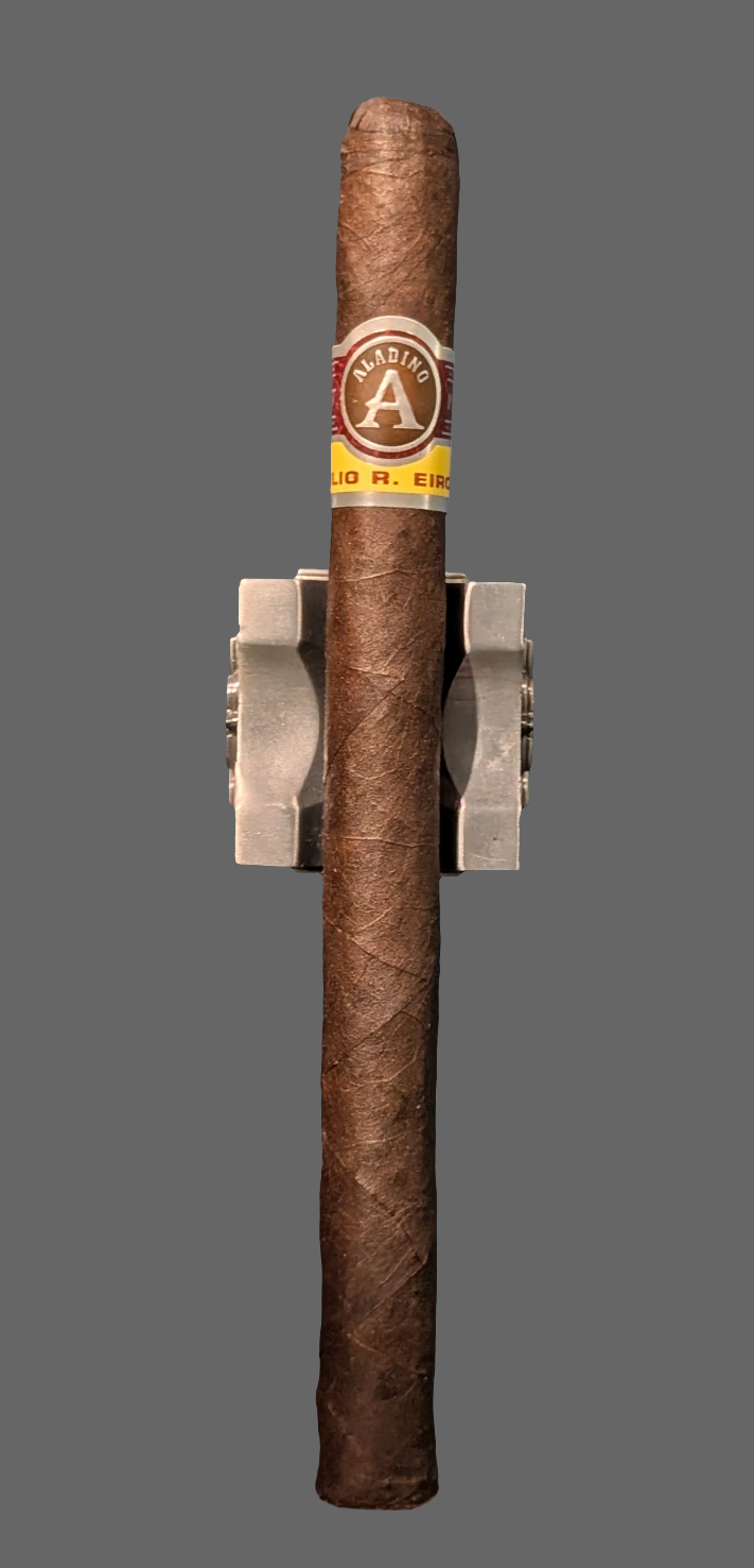 Aladino Elegante Maduro