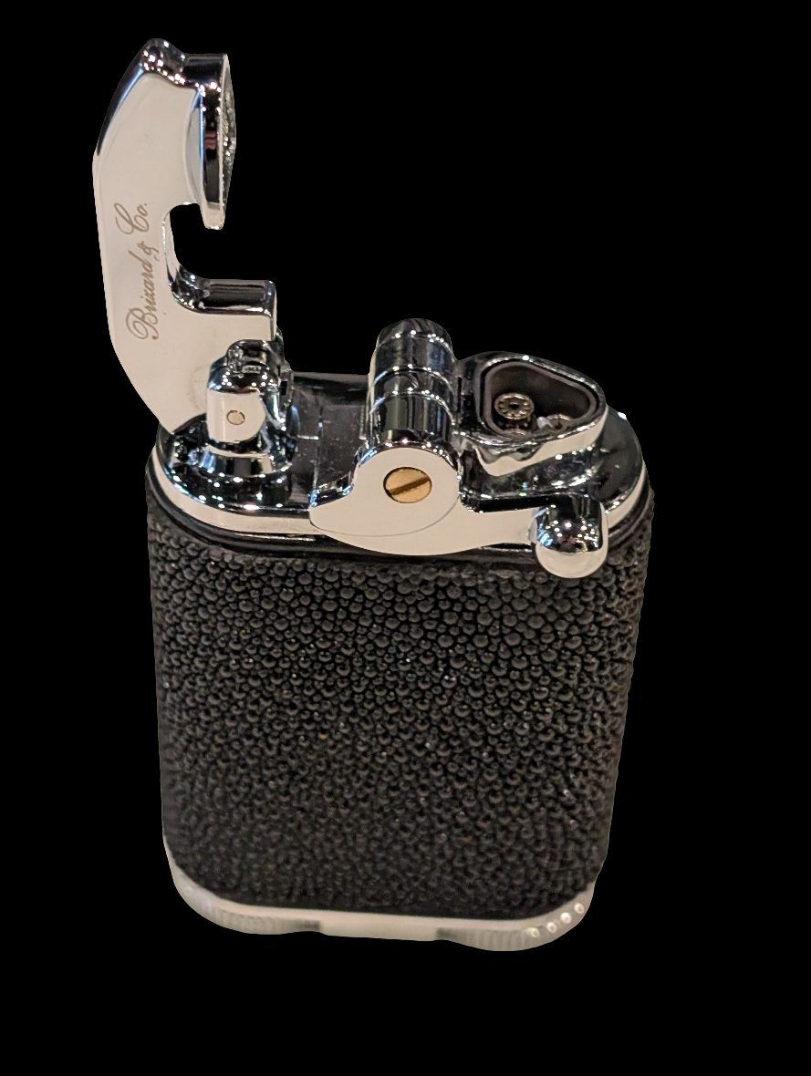 Genuine Stingray Gatsby Table Lighter