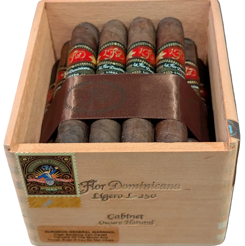La Flor Dominicana Ligero L-250 Cabinet Oscuro Bx