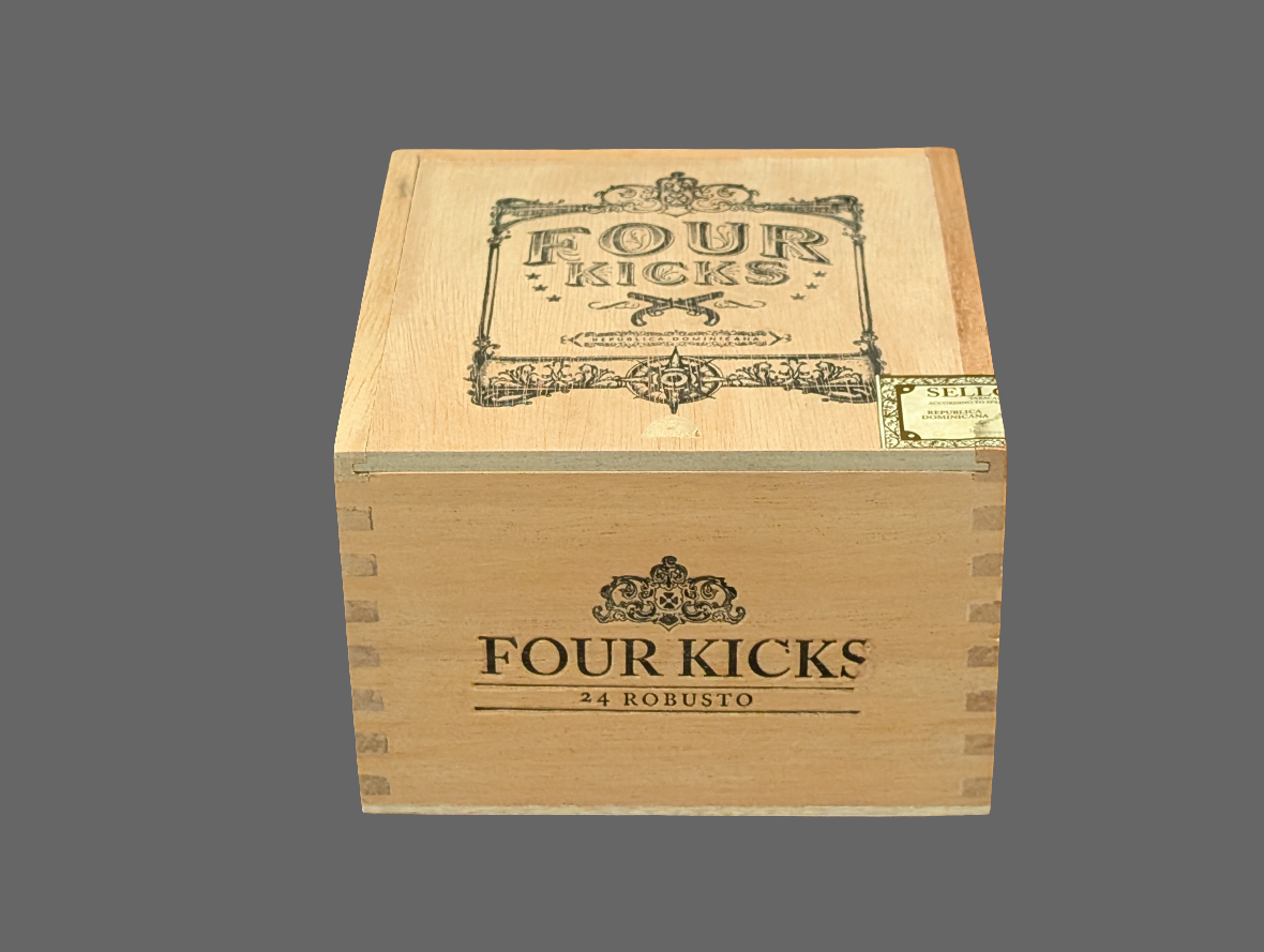 Crowned Heads Four Kicks Robusto Bx