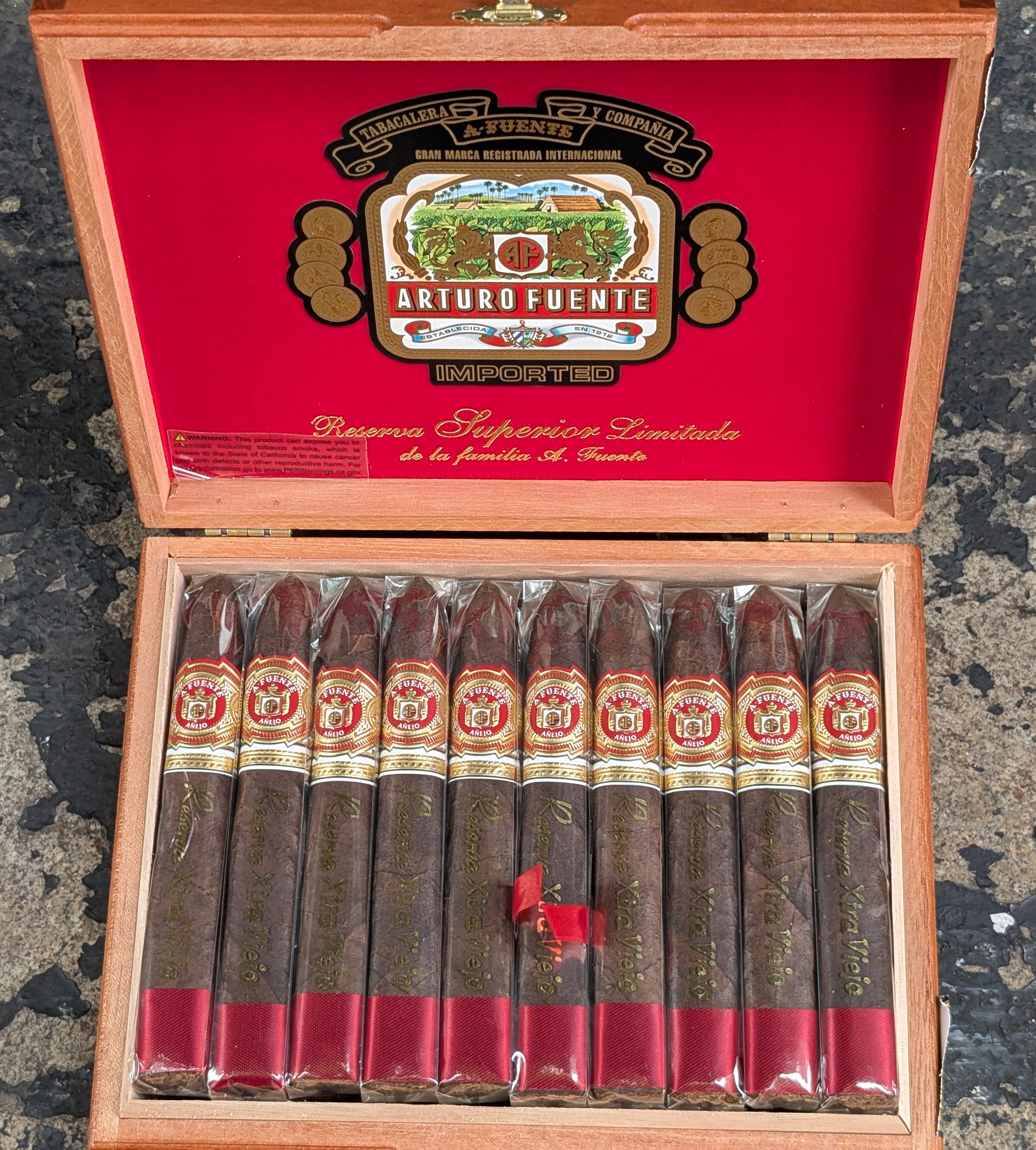 Arturo Fuente Anejo Reserva Shark #77 Maduro Bx