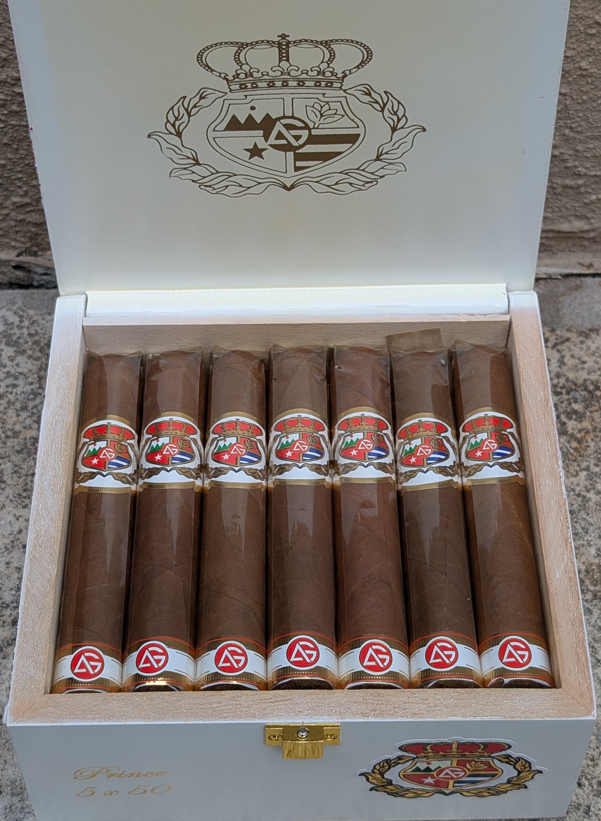 AG Cigars Un Nuevo Reino Prince Box