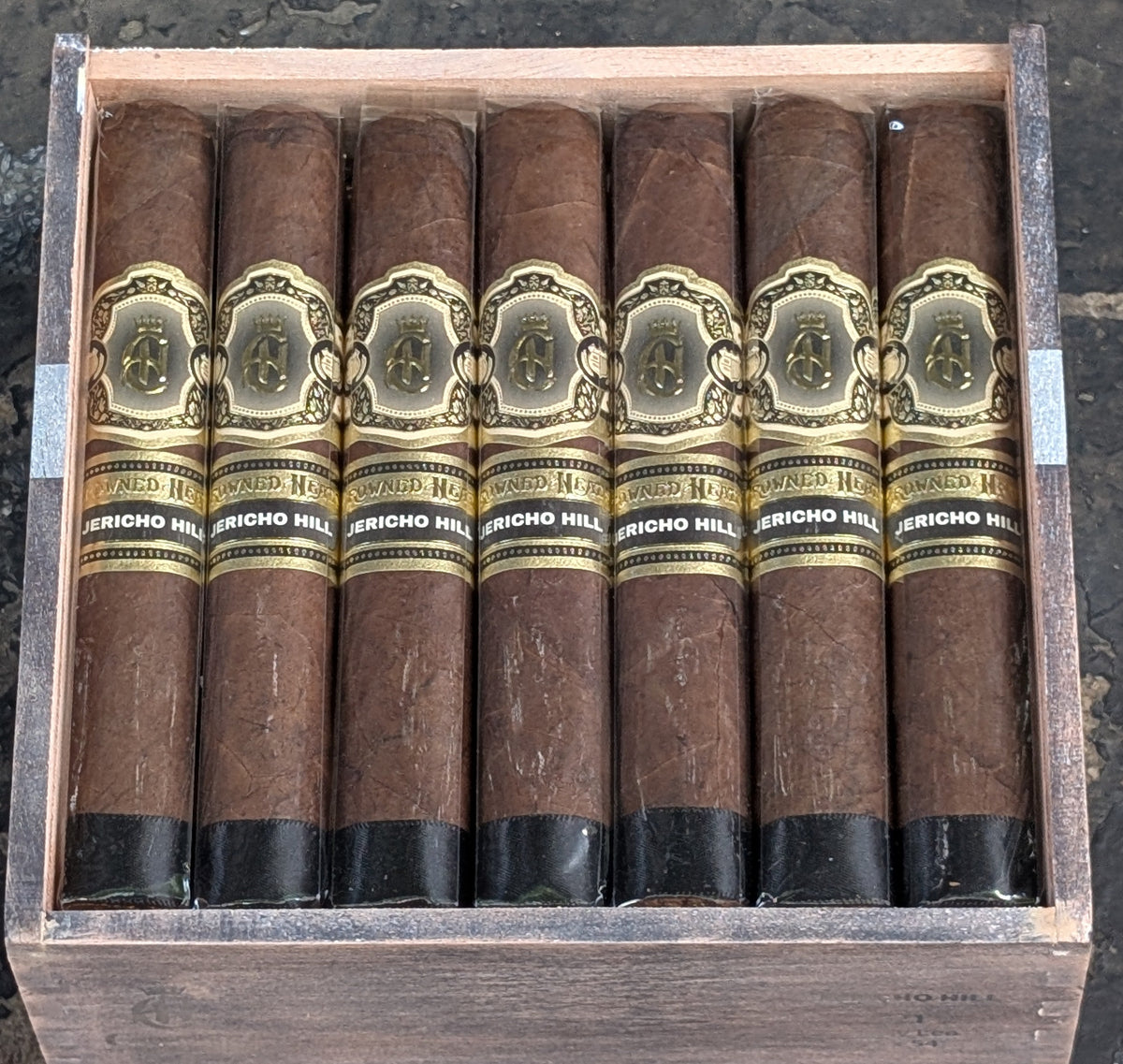 Crowned Heads Jericho Hill Willy Lee Bx