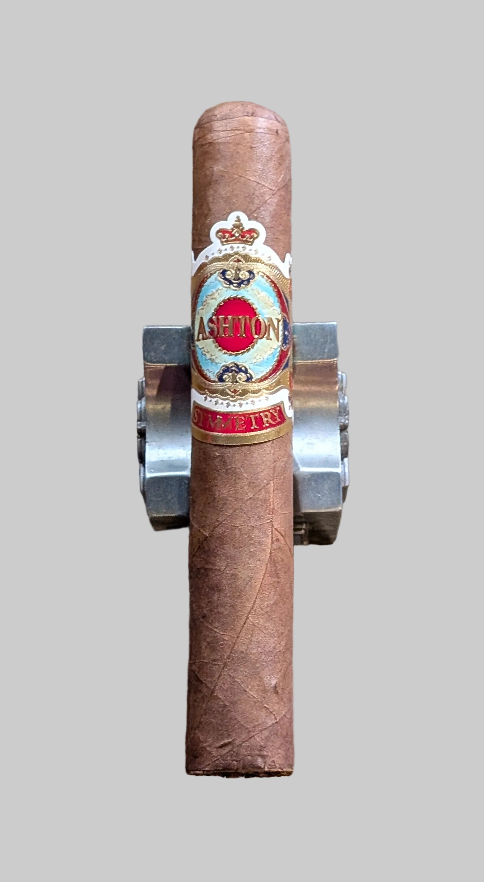 Ashton Symmetry Robusto