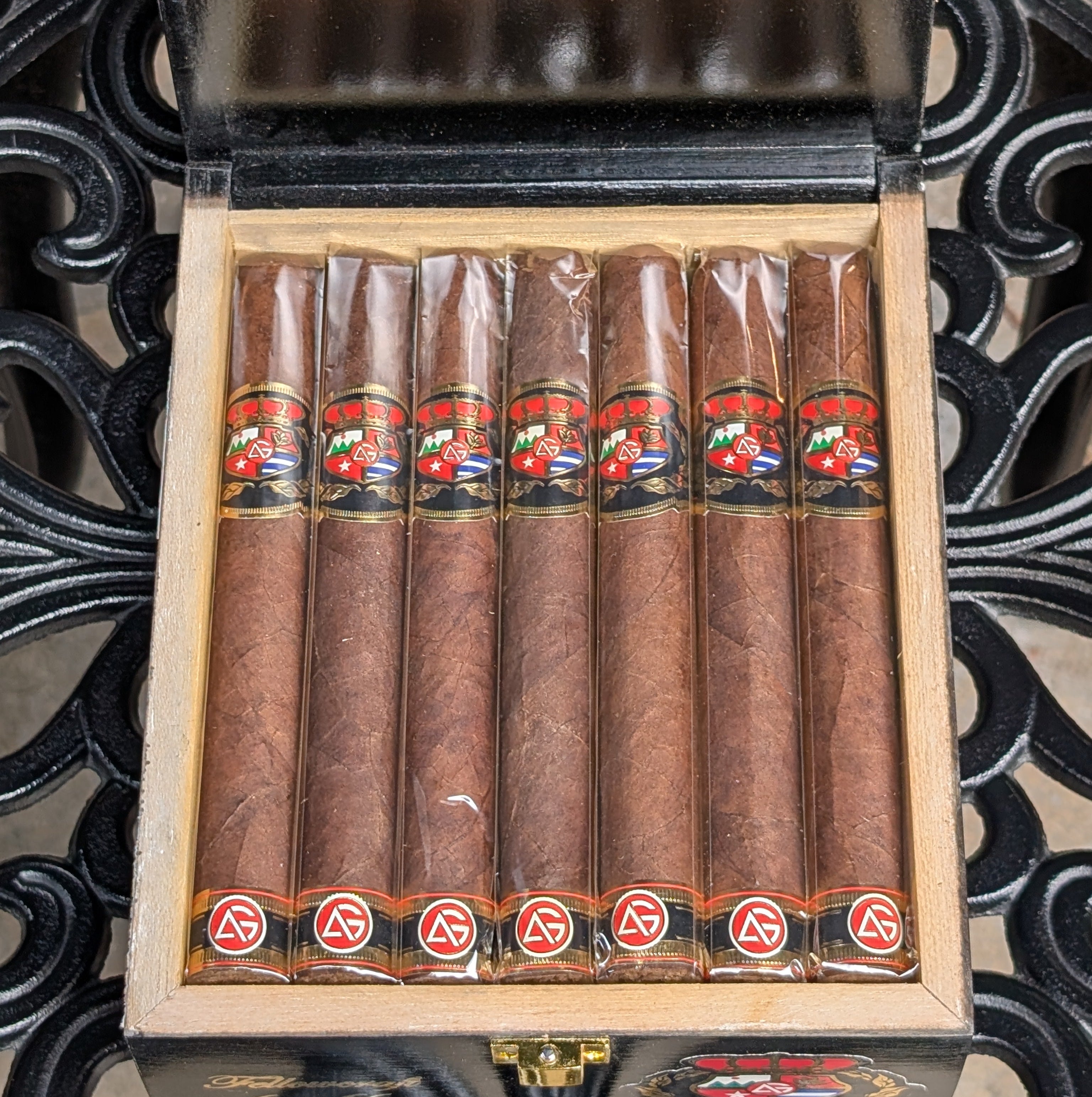 AG Cigars G.A.O.T.U. Fellowcraft Box